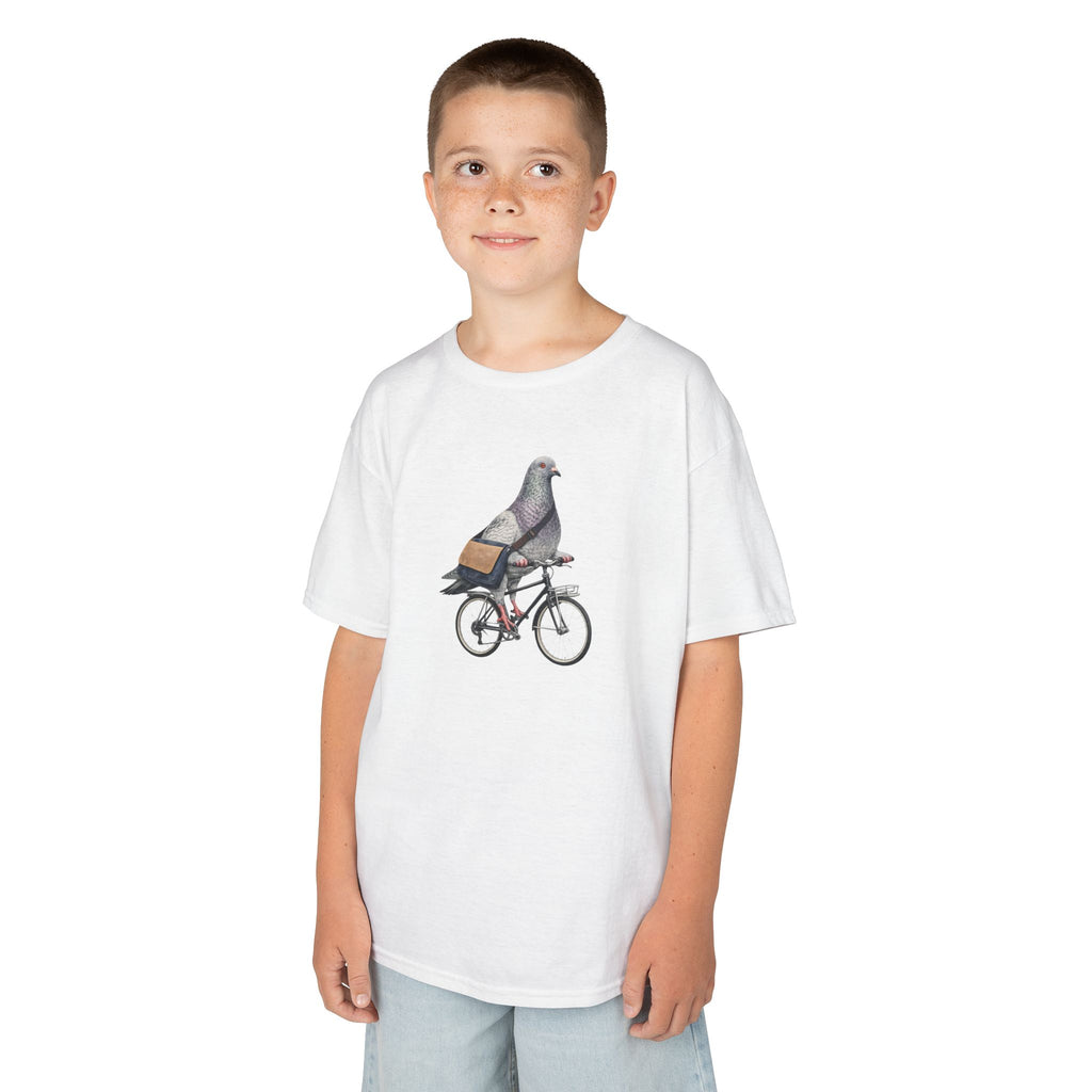 Camiseta personalizable para niños "Pigeon Bike Rider" en Midtown NYC — Bonita camiseta de ciclista con pájaro para niños