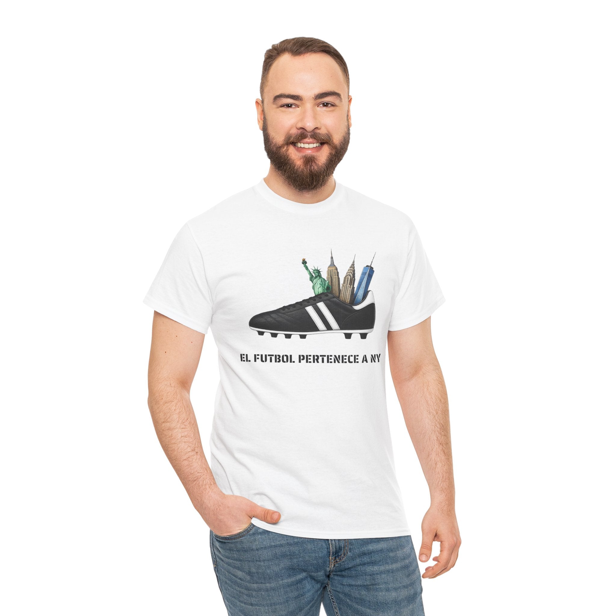 El fútbol pertenece a NY T-Shirt | Soccer in New York Tee
