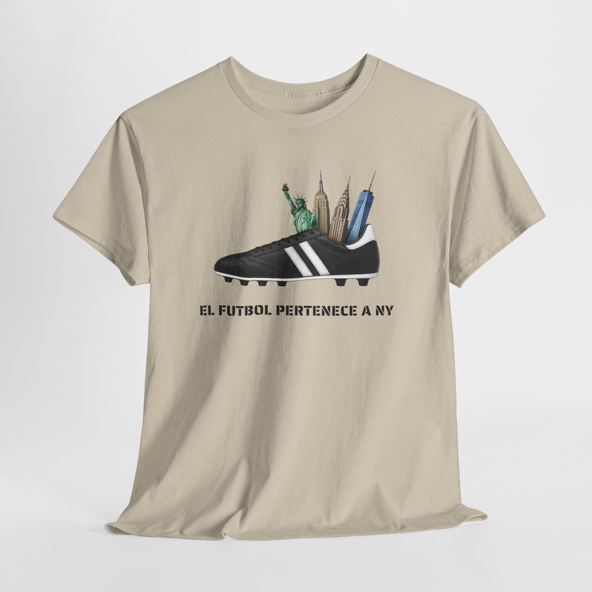 El fútbol pertenece a NY T-Shirt | Soccer in New York Tee
