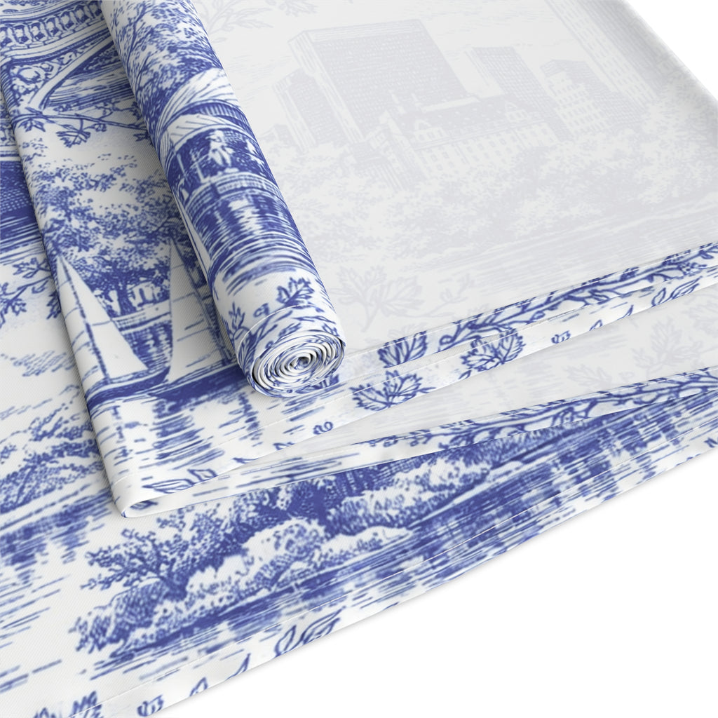 Chemin de table Toile de Jouy bleue Central Park NYC — Décoration de table à manger chinoiserie new-yorkaise