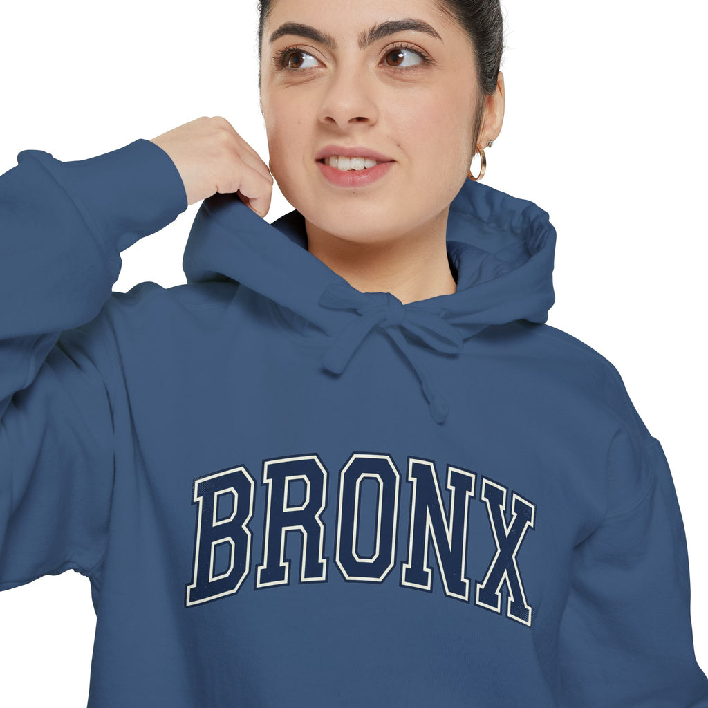 Sudadera con Capucha Bronx — Suéter con Capucha Teñido en Prenda