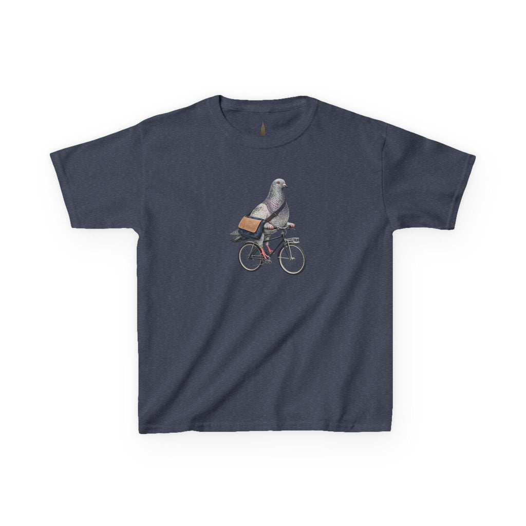 Camiseta personalizable para niños "Pigeon Bike Rider" en Midtown NYC — Bonita camiseta de ciclista con pájaro para niños