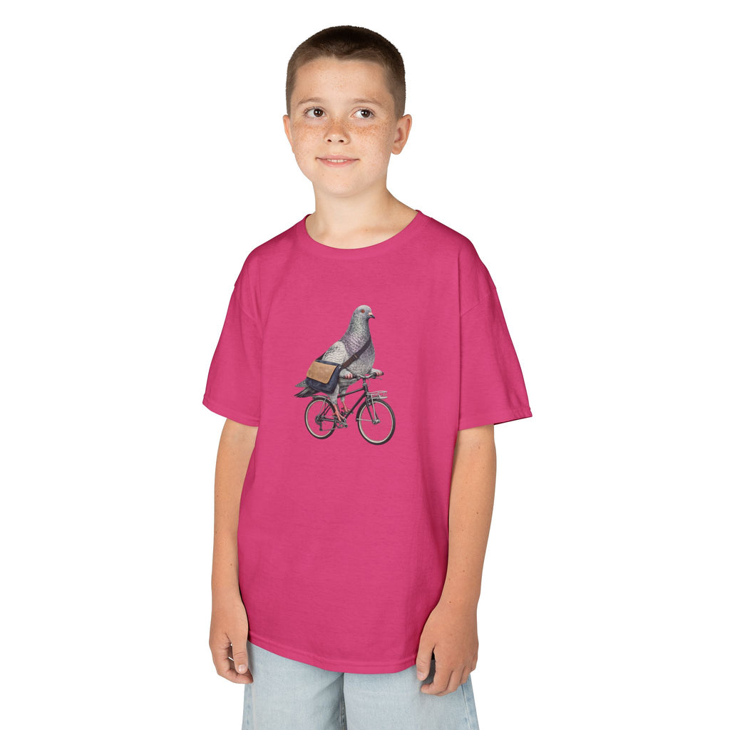 Camiseta personalizable para niños "Pigeon Bike Rider" en Midtown NYC — Bonita camiseta de ciclista con pájaro para niños