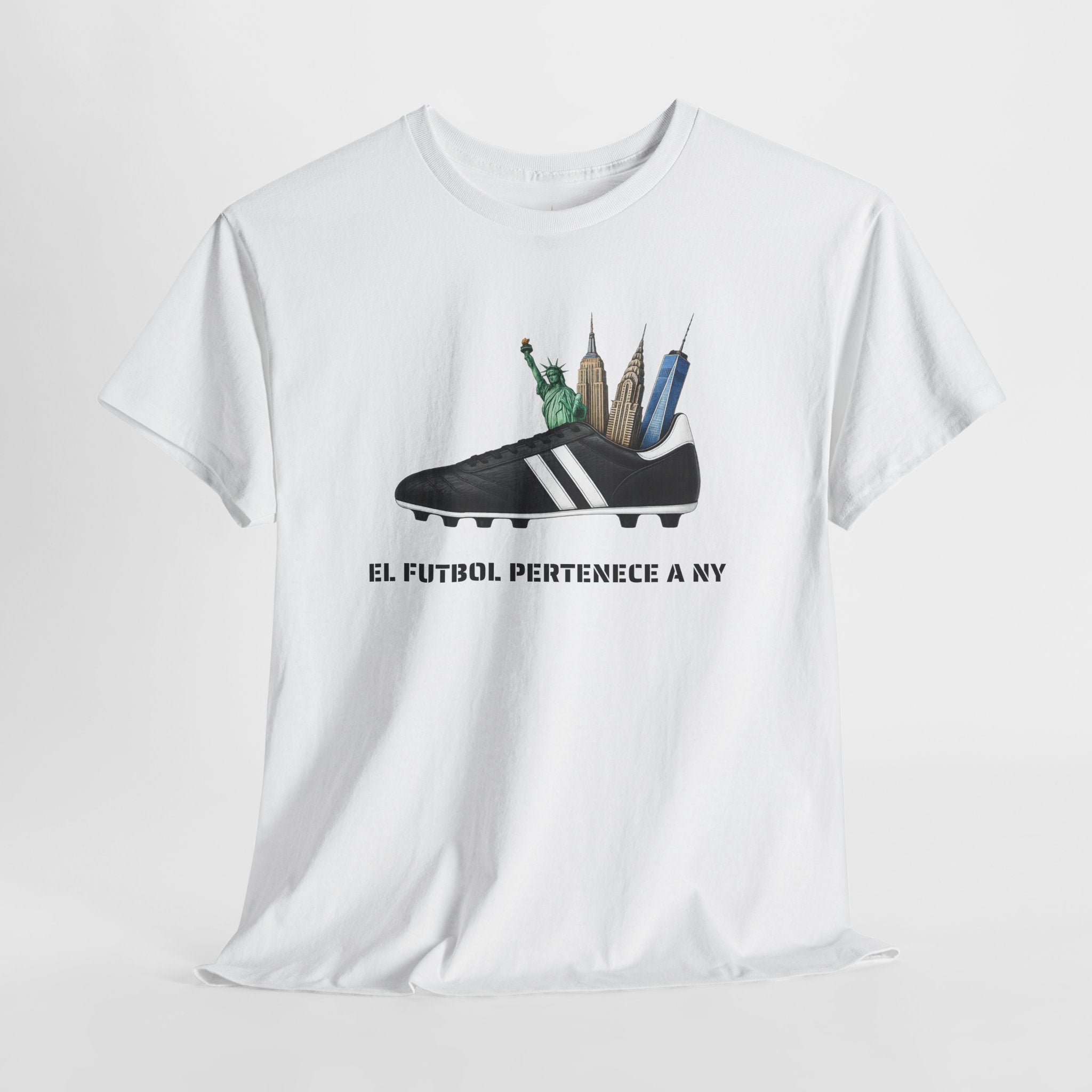 El fútbol pertenece a NY T-Shirt | Soccer in New York Tee