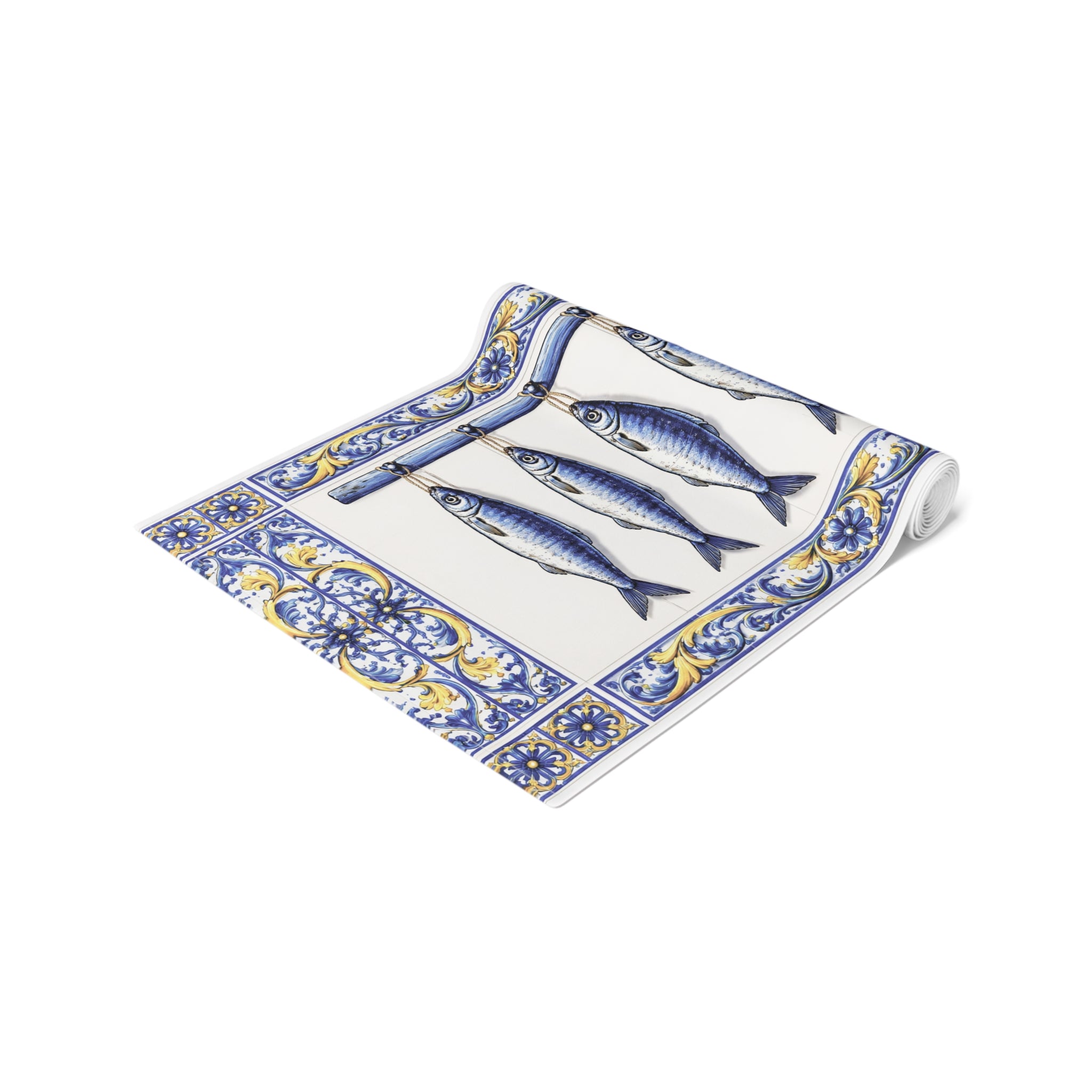 Chemin de table East Hampton carreaux de ciment bleus et jaunes motif poisson — Décor de cuisine sardines bleues, accent de table côtier