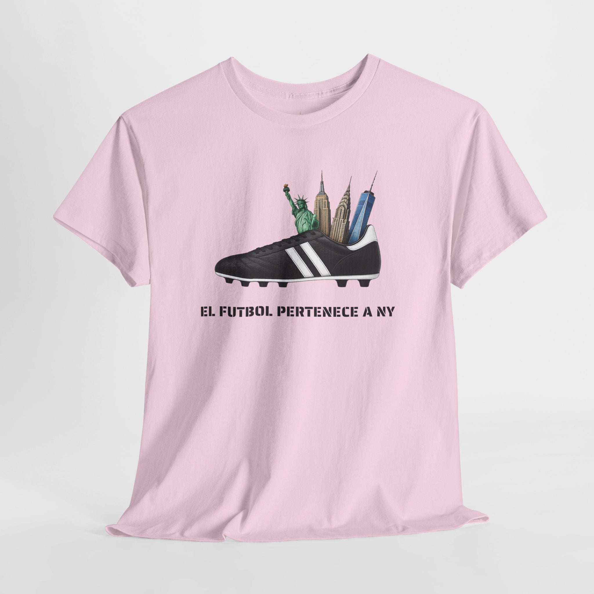 El fútbol pertenece a NY T-Shirt | Soccer in New York Tee