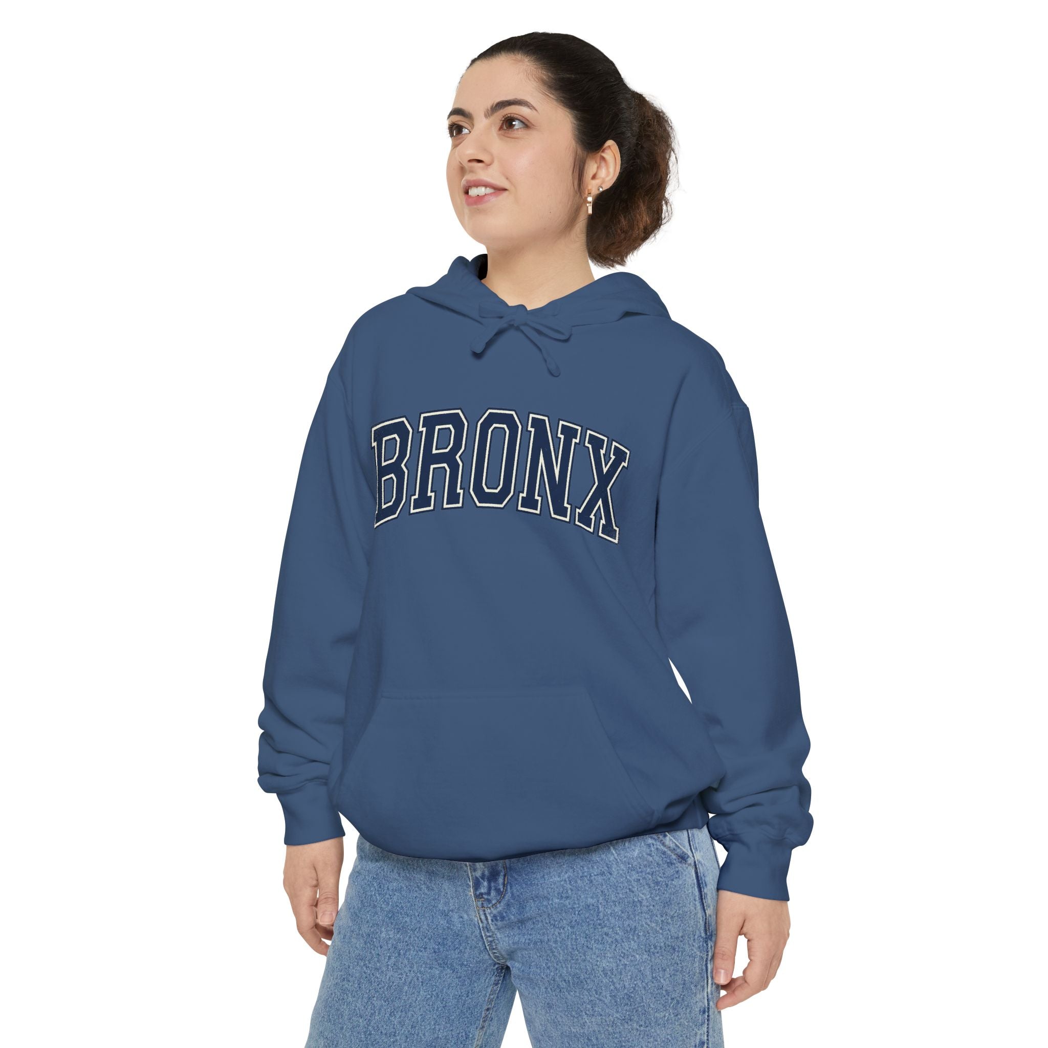 Sudadera con Capucha Bronx — Suéter con Capucha Teñido en Prenda